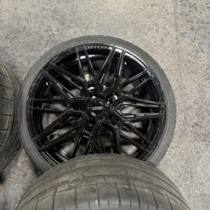 Local take off a Stingray, Vossen HF7