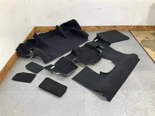 97-04 Corvette FRC Coupe Trunk Carpet - Image 2