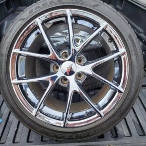 Corvette spyder wheels with tires