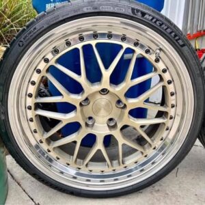 You’re looking at a set of like new BC Forged 2 piece MLE81 wheels