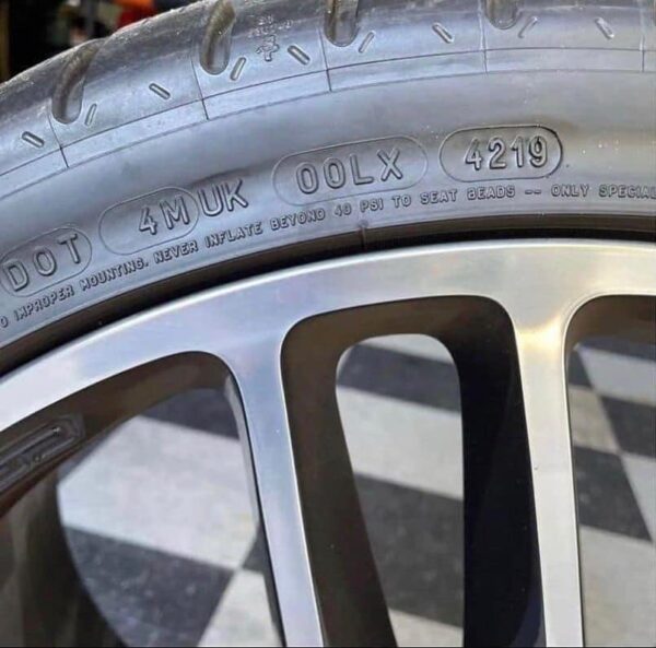 C7 19/20" OEM Machine faced rims - Image 6