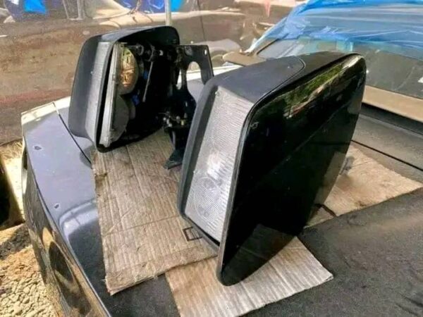 Please read info!! Parting out only!!!! Not selling complete car - Image 5