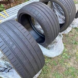 Selling my set of michelin pilot super sport Run flat tires Off of my c7