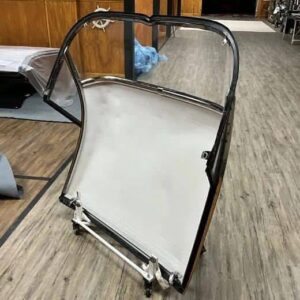 This removable fiberglass hardtop